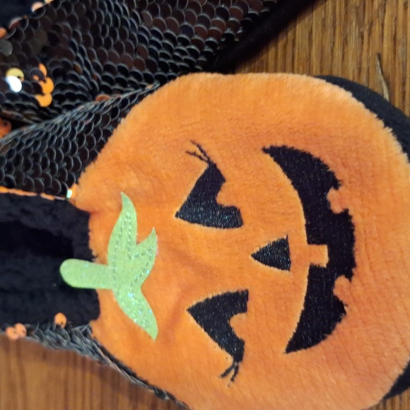 Halloween Pumpkin Slippers - Picture 2 of 4